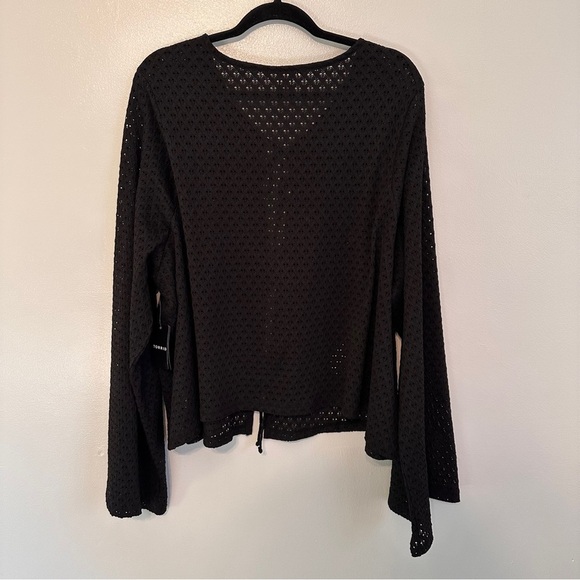 Torrid Festi Lace Tie-Front Crop Top Cardi size 4X Black - Picture 8 of 8